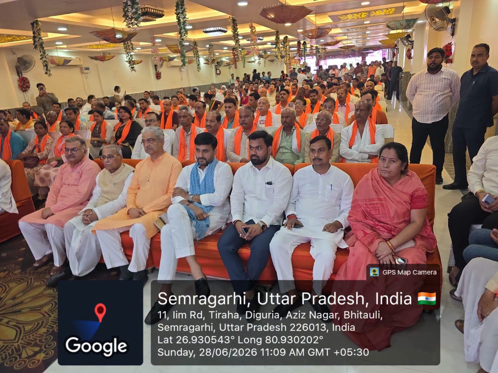 भाजपा प्रदेश उपाध्यक्ष नीरज सिंह के नेतृत्व मे सुना गया मन की बात कार्यक्रम.jpeg